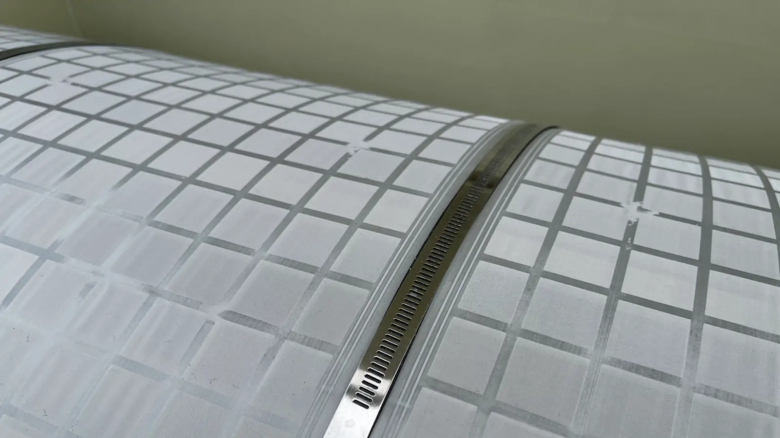 Filtration screen used in a YUTANK drum filter